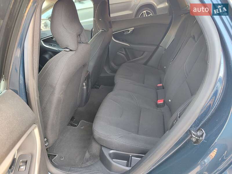 Хетчбек Volvo V40 2012 в Києві