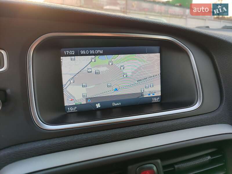 Хетчбек Volvo V40 2012 в Києві