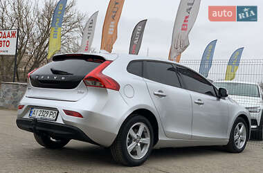 Хэтчбек Volvo V40 2014 в 