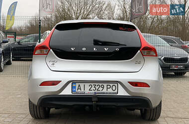 Хэтчбек Volvo V40 2014 в 