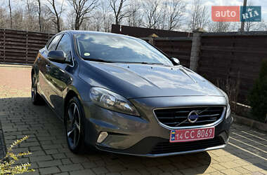 Хэтчбек Volvo V40 2013 в 