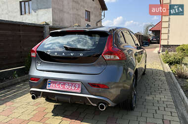 Хэтчбек Volvo V40 2013 в 