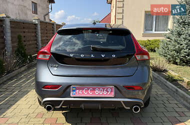 Хэтчбек Volvo V40 2013 в 