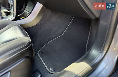 Хэтчбек Volvo V40 2013 в 