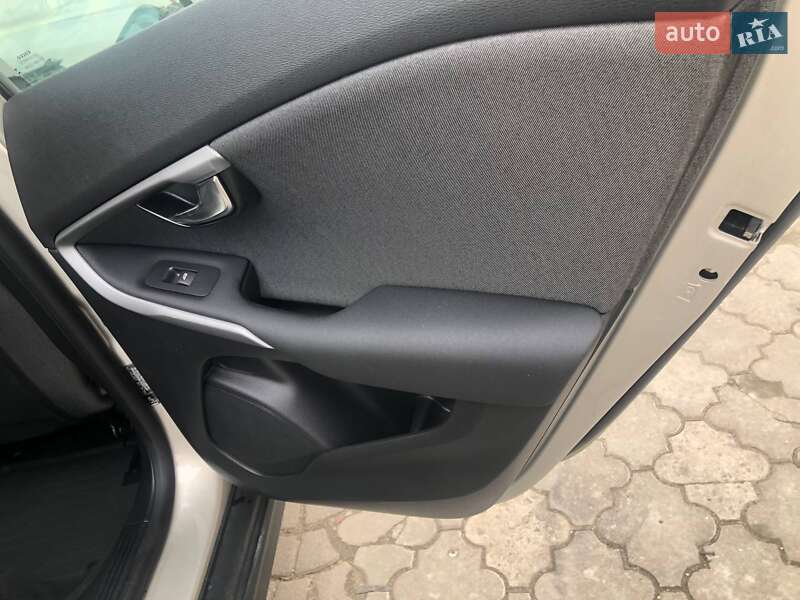 Хэтчбек Volvo V40 2018 в Ковеле
