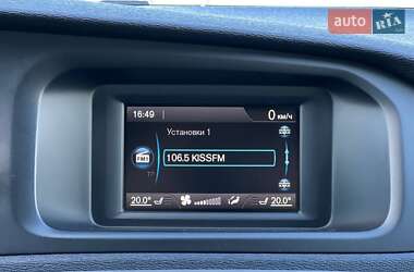 Хэтчбек Volvo V40 2013 в 