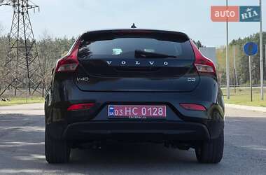 Хэтчбек Volvo V40 2013 в 