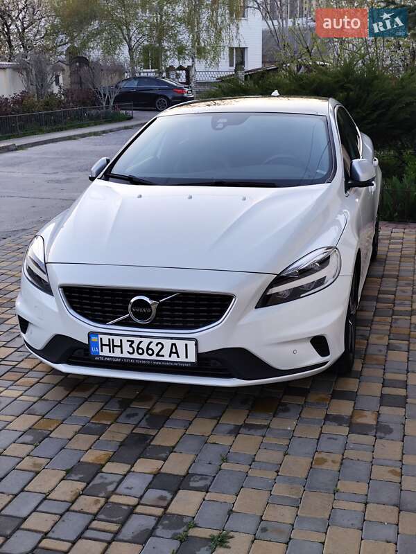 Volvo V40 2019 Volvo V40 2019