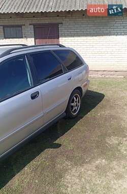Универсал Volvo V40 2003 в 