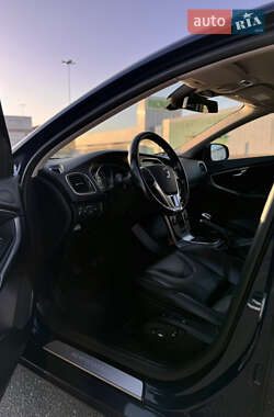Хетчбек Volvo V40 2014 в Києві