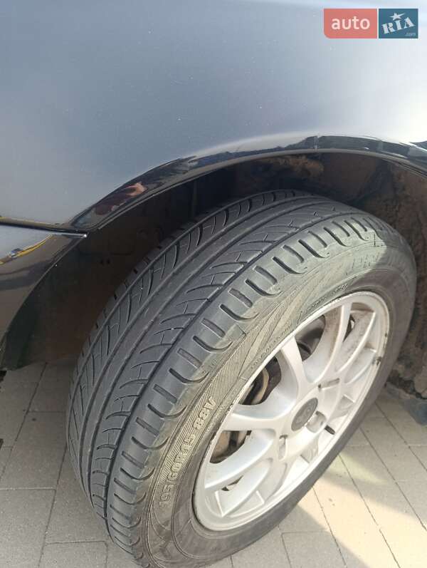 Универсал Volvo V40 2003 в Сумах