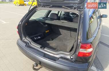 Универсал Volvo V40 2003 в 