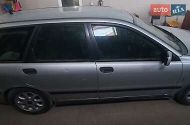 Універсал Volvo V40 2000 в 