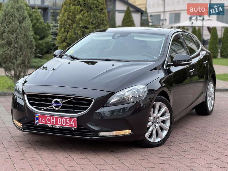 Хетчбек Volvo V40 2013 в Стрию