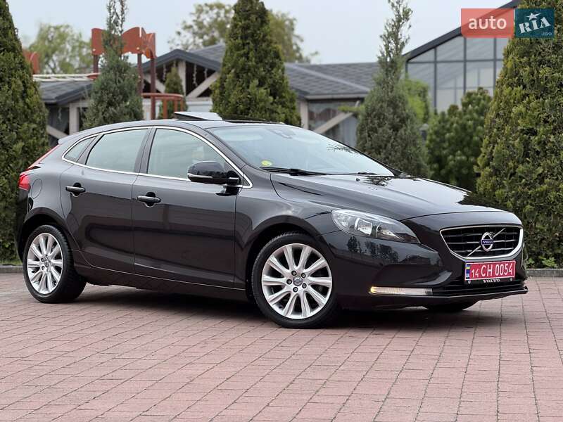 Хетчбек Volvo V40 2013 в Стрию