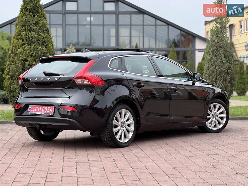Хетчбек Volvo V40 2013 в Стрию