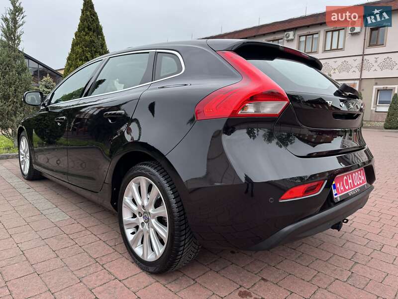 Хетчбек Volvo V40 2013 в Стрию