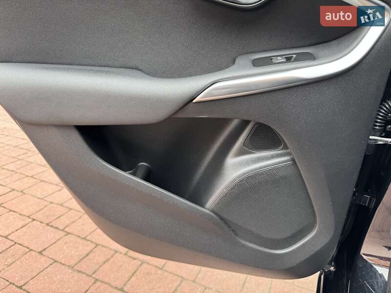 Хетчбек Volvo V40 2013 в Стрию