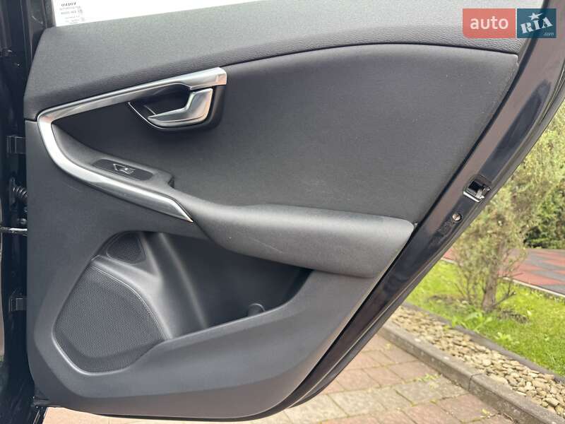 Хетчбек Volvo V40 2013 в Стрию