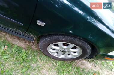 Универсал Volvo V40 2000 в 