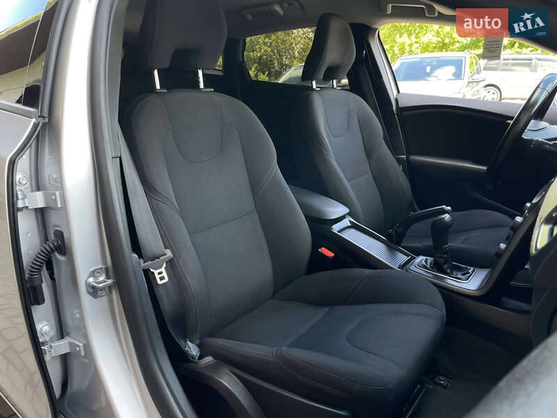 Хэтчбек Volvo V40 2014 в Бердичеве