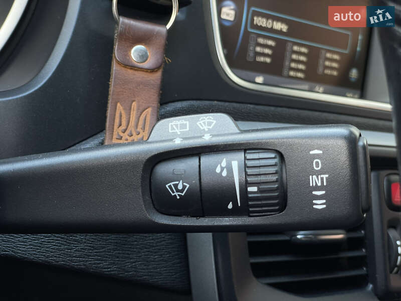 Хэтчбек Volvo V40 2014 в Бердичеве