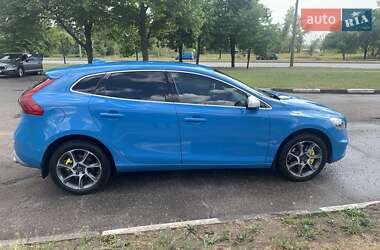 Хетчбек Volvo V40 2014 в Запоріжжі