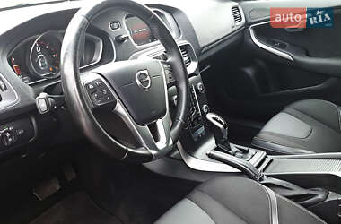 Хетчбек Volvo V40 2018 в 