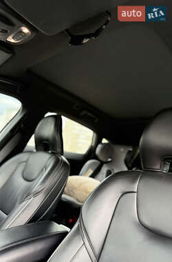 Хэтчбек Volvo V40 2015 в 