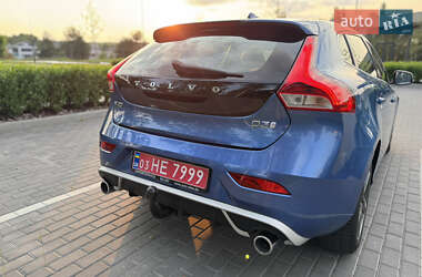 Хэтчбек Volvo V40 2017 в 