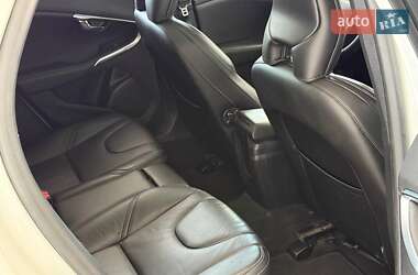 Хэтчбек Volvo V40 2018 в 