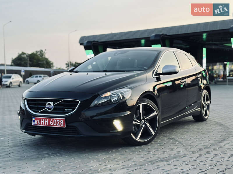 Volvo V40 2015