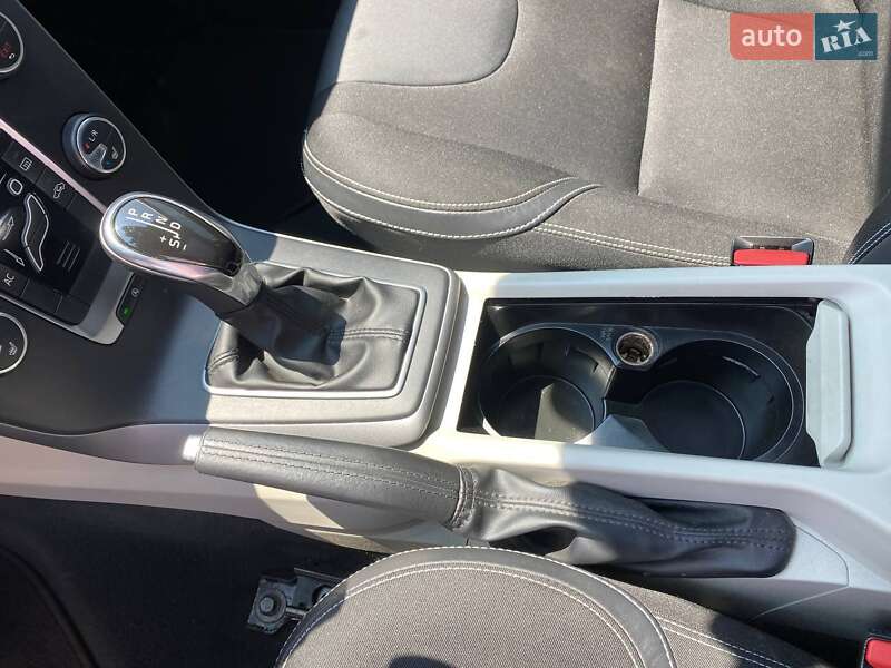 Хэтчбек Volvo V40 2013 в Львове фото 18 Хэтчбек Volvo V40 2013 в Львове