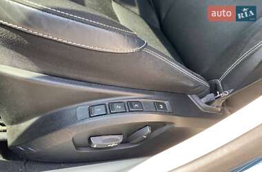Хэтчбек Volvo V40 2013 в 