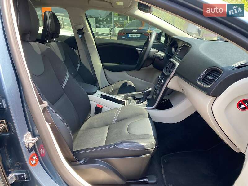 Хэтчбек Volvo V40 2013 в Львове фото 25 Хэтчбек Volvo V40 2013 в Львове