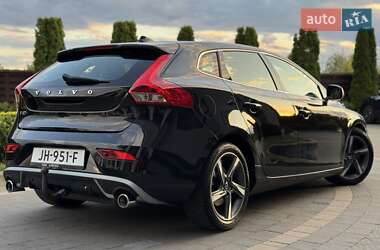 Хэтчбек Volvo V40 2013 в 