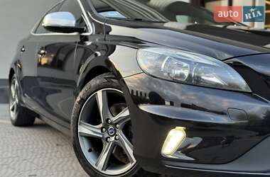 Хэтчбек Volvo V40 2013 в 