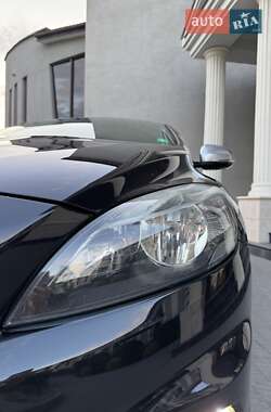 Хэтчбек Volvo V40 2013 в 