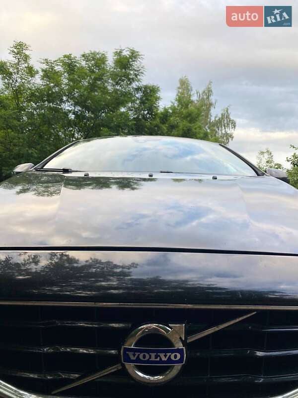 Хэтчбек Volvo V40 2014 в Харькове