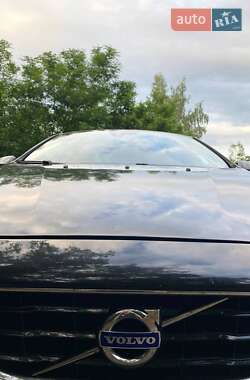 Хэтчбек Volvo V40 2014 в 
