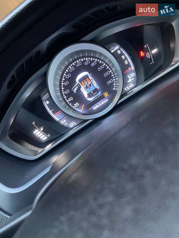 Хэтчбек Volvo V40 2014 в Харькове