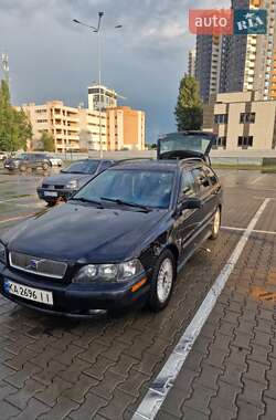 Универсал Volvo V40 2001 в Киеве