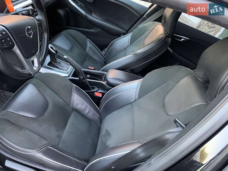 Хетчбек Volvo V40 2019 в Бродах