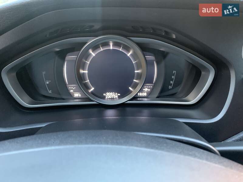 Хетчбек Volvo V40 2019 в Бродах
