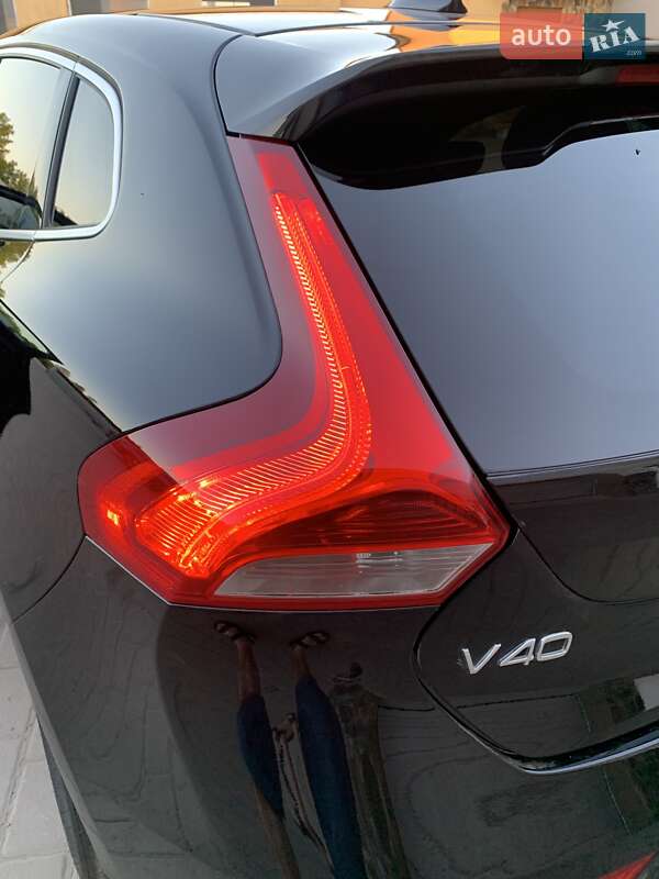 Хетчбек Volvo V40 2019 в Бродах