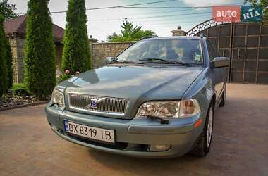 Універсал Volvo V40 2003 в Кам'янець-Подільському