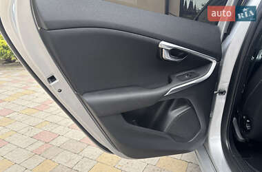 Хэтчбек Volvo V40 2014 в 