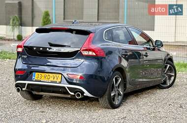 Хэтчбек Volvo V40 2014 в 