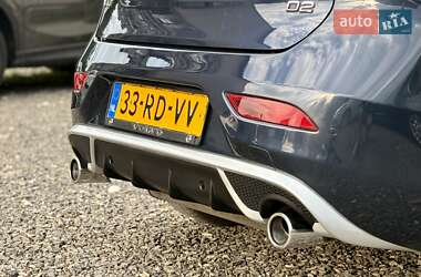 Хэтчбек Volvo V40 2014 в 