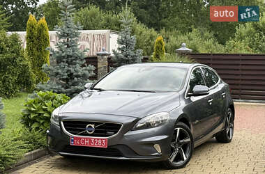 Хэтчбек Volvo V40 2013 в 